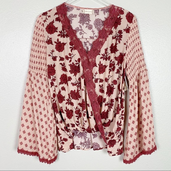 Altar'd State Tops - Altar’d State Floral Boho Wide Sleeve Blouse NWT
